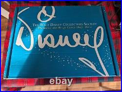 2006 Walt Disney The Little Mermaid Ariel Seaside Figure And Pin WDCC with prints