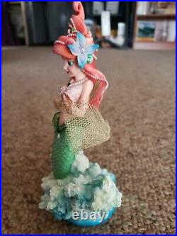Disney Figure Showcase Collection Little Mermaid Ariel. Rare