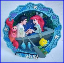 RARE! Disney The Little Mermaid Ariel & Prince 3D Relief Plate KISS THE GIRL