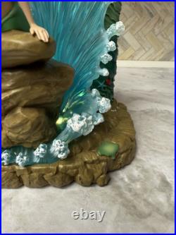 THE LITTLE MERMAID Light-Up LED Figure Disney Showcase NIB Ariel Sebastian Waves