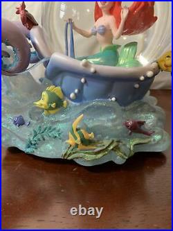 Vintage Disney The Little Mermaid Ariel with Seahorses Musical Snow Globe
