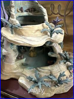 WDCC Ariel's Secret Grotto- Enchanted Places- The Little Mermaid WithCOA (READ) WDCC Ariel's Secret Grotto- Enchanted Places- The Little Mermaid WithCOA (READ)