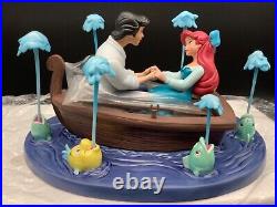 WDCC Little Mermaid Ariel & Eric Kiss the Girl Walt Disney figurine +Box/Coa